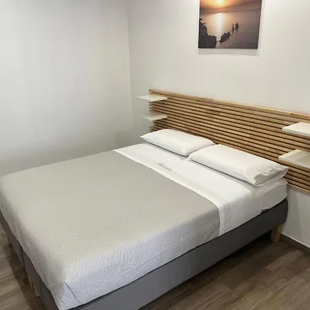 Garden Bed & Breakfast Terrasini