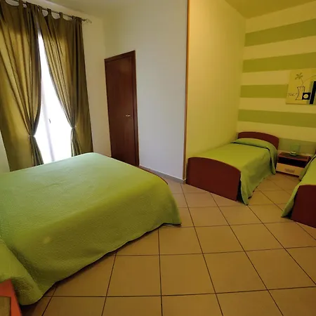 Bed & Breakfast Garden 3*