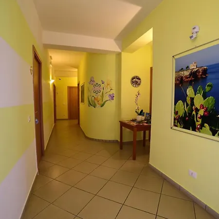 Garden Bed & Breakfast Terrasini