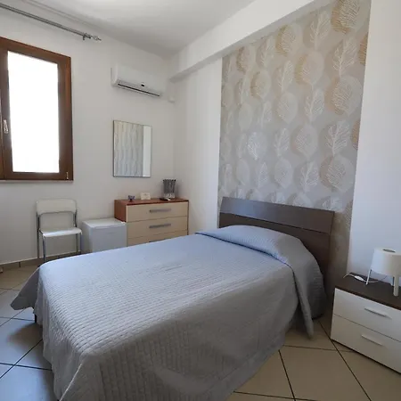 Garden Bed & Breakfast 3*